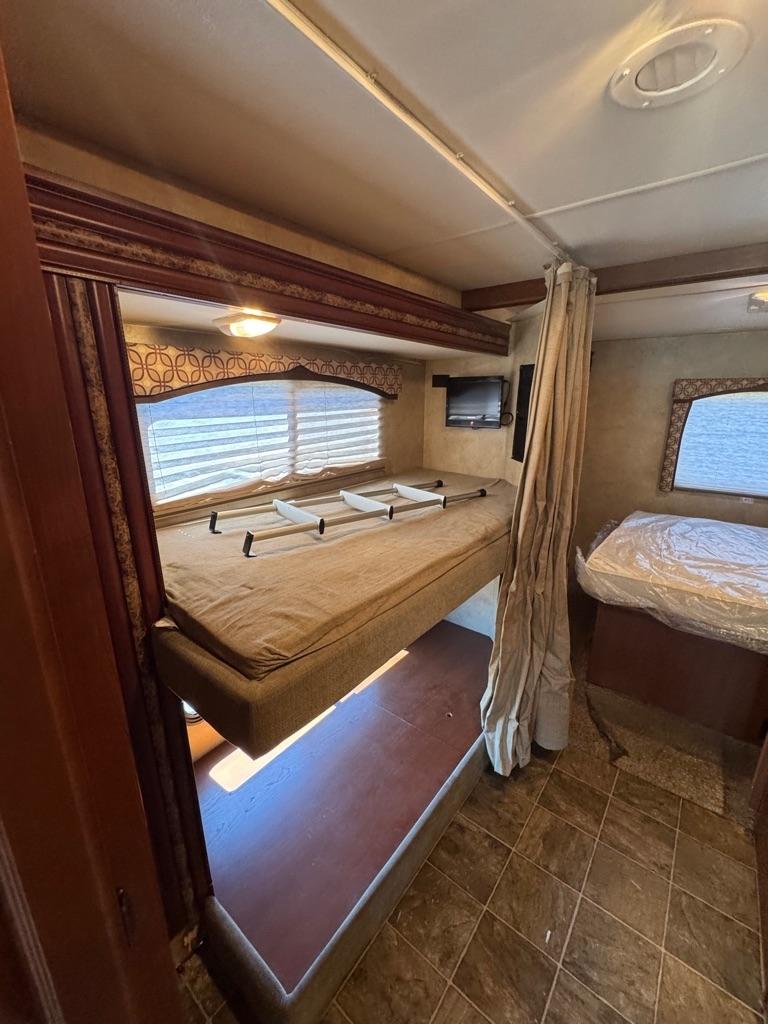 Ford Stripped Chassis Motorhome  2011