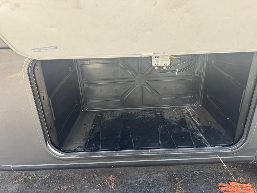 Ford Stripped Chassis Motorhome  2011