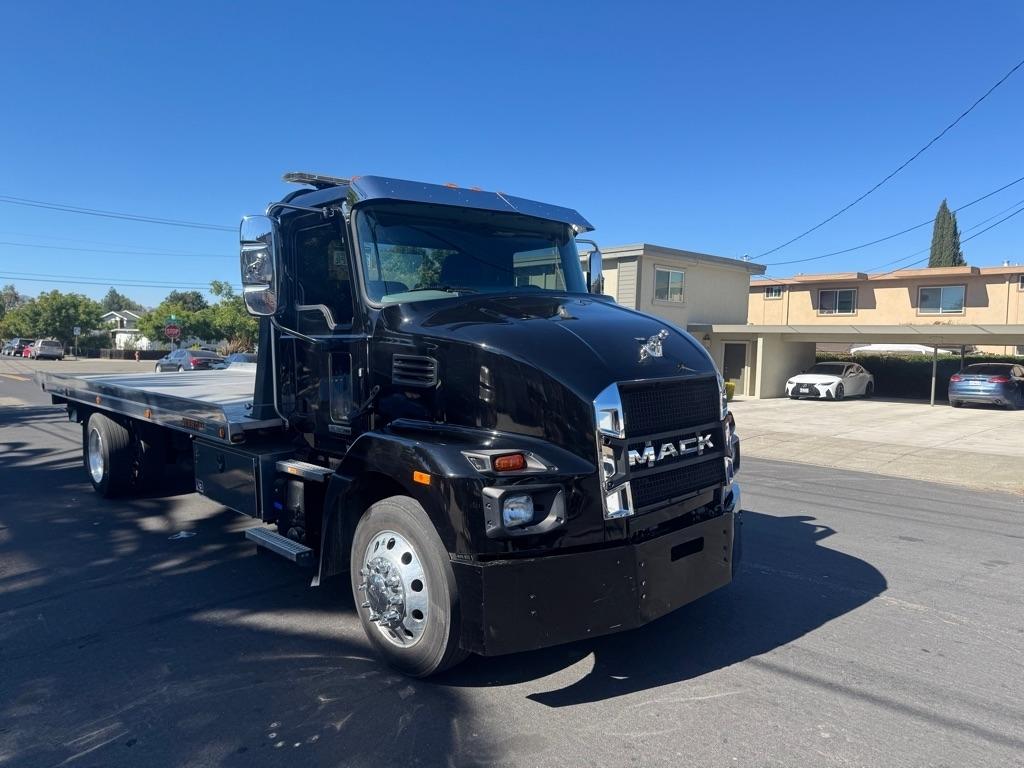 Mack MD  2024