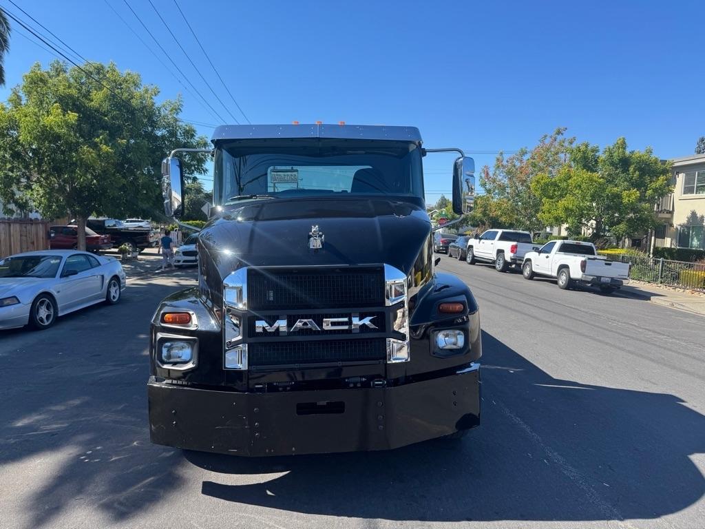 Mack MD  2024