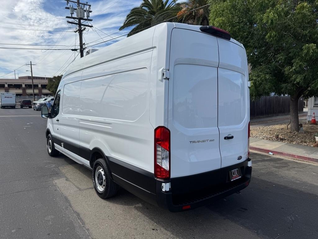 Ford Transit  2023