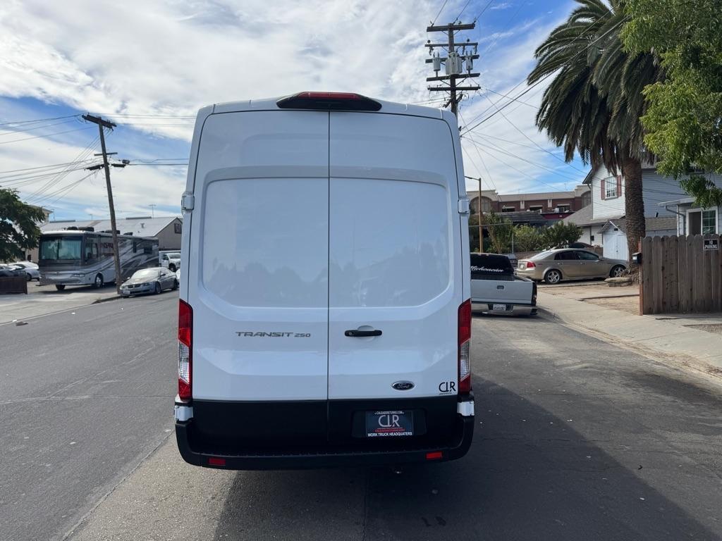 Ford Transit  2023