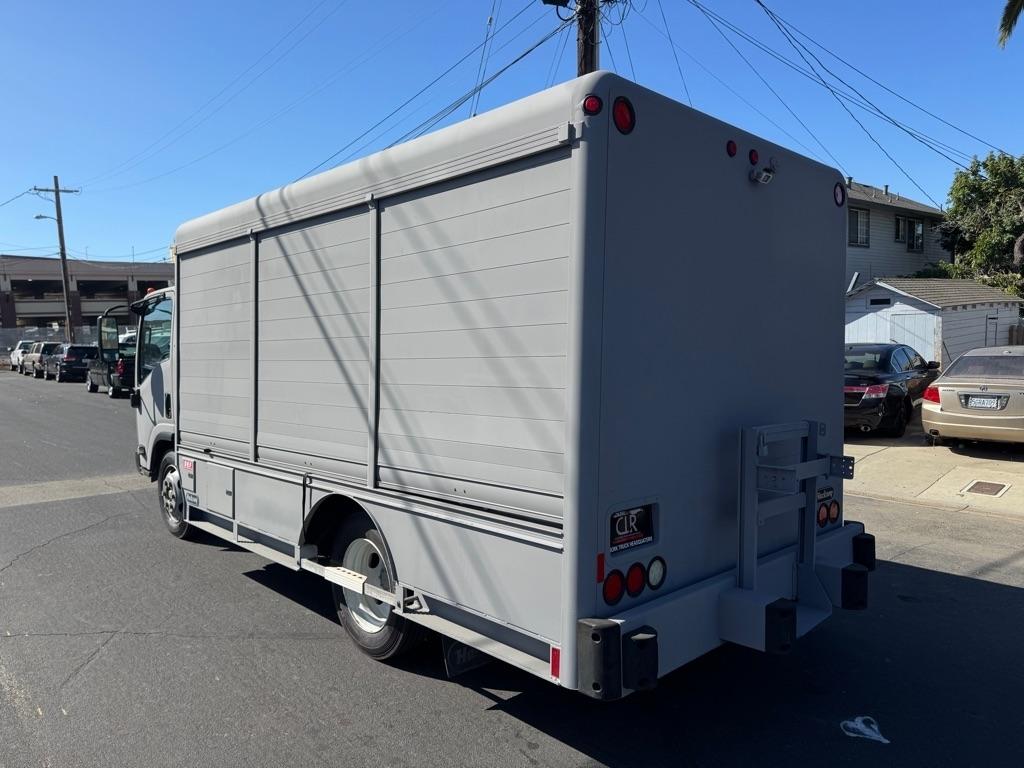 Isuzu NQR  2017