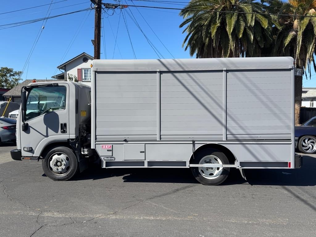 Isuzu NQR  2017