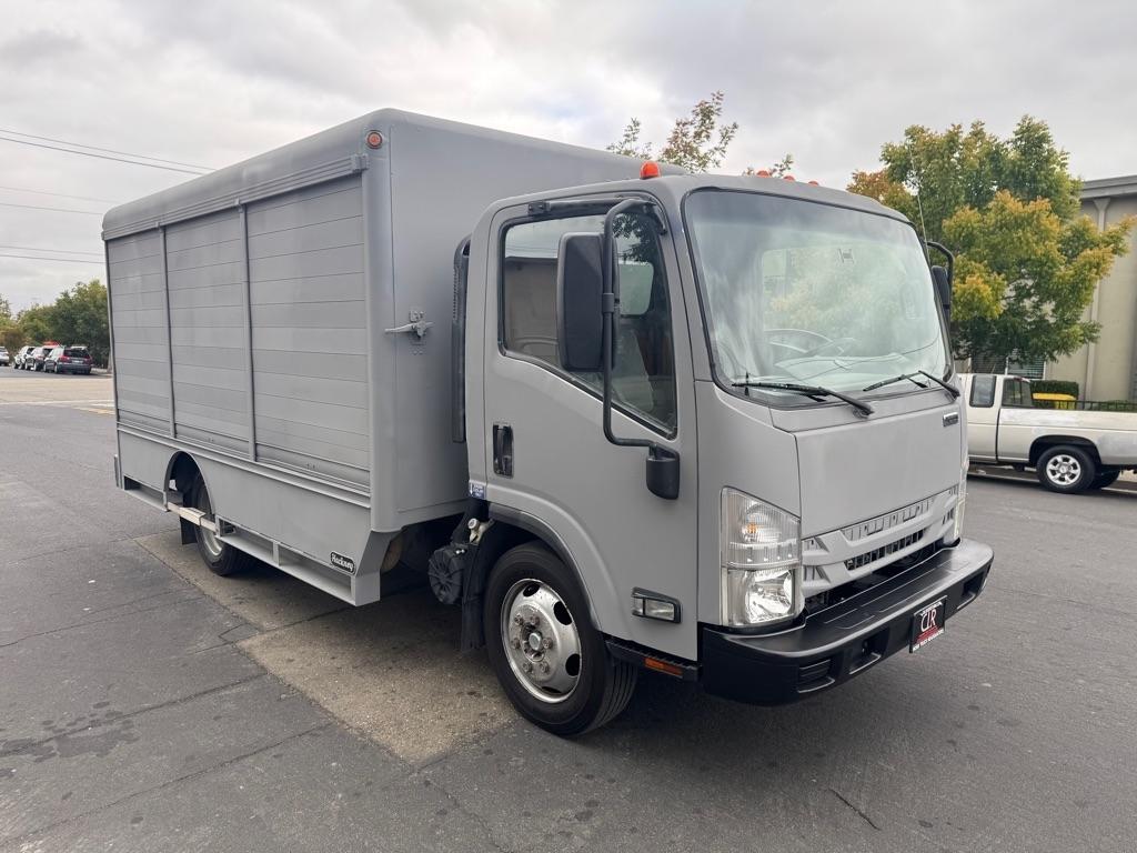 Isuzu NQR  2017