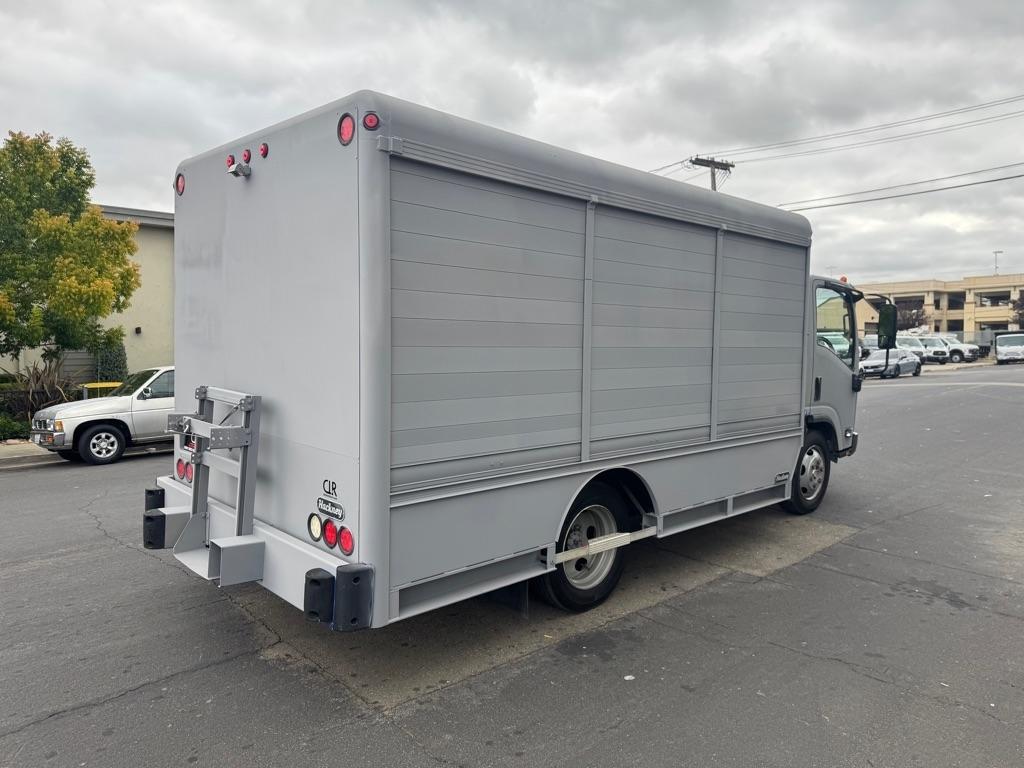 Isuzu NQR  2017