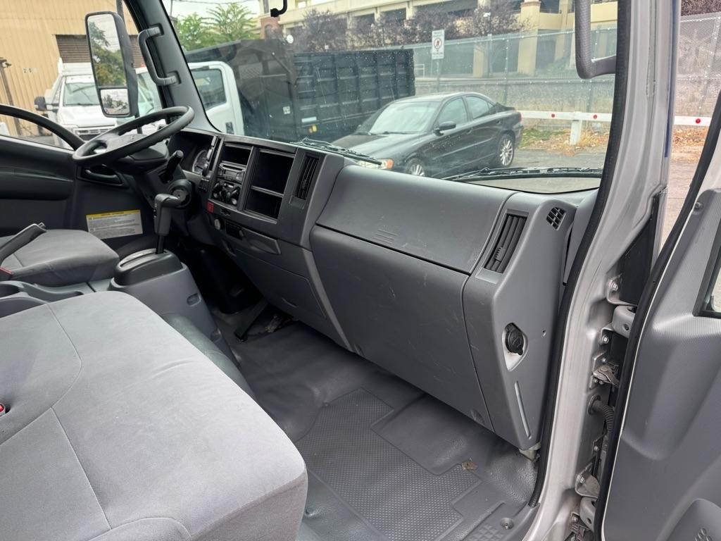 Isuzu NQR  2017