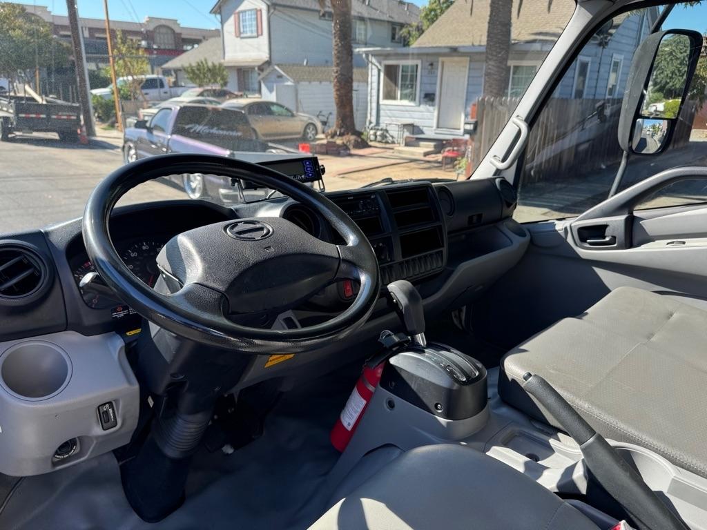 Hino XJC720  2018