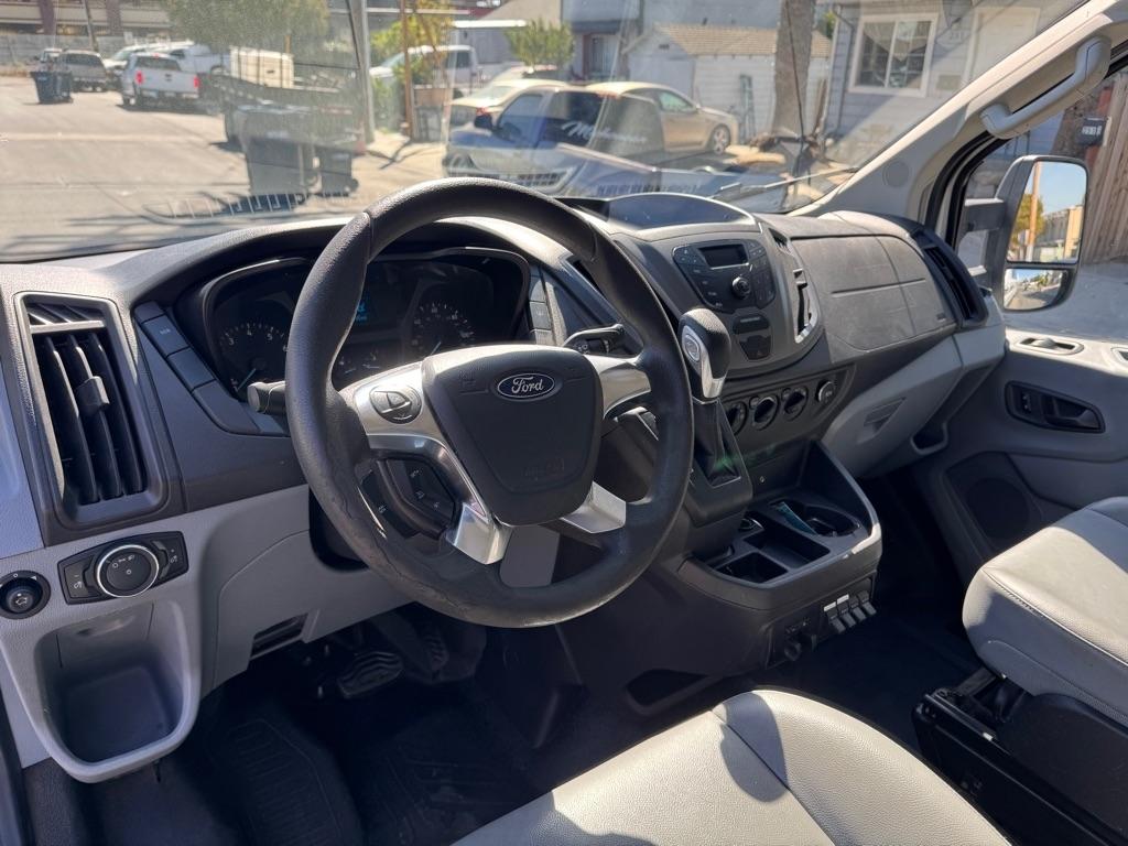 Ford Transit  2015