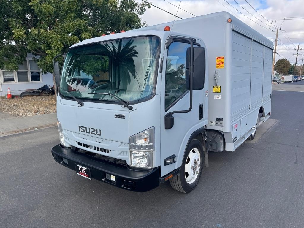 Isuzu NQR  2017