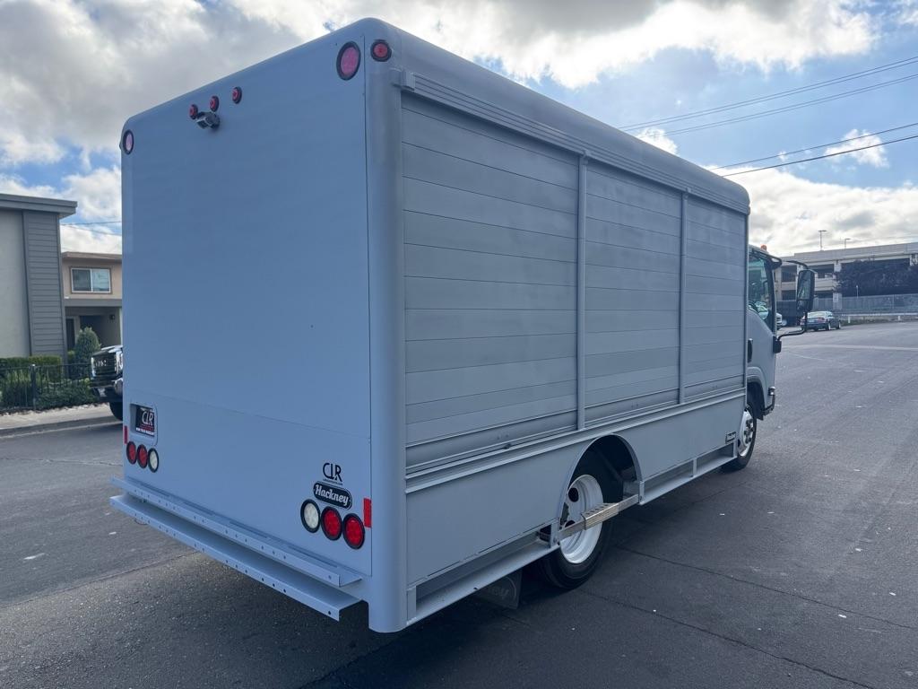 Isuzu NQR  2017