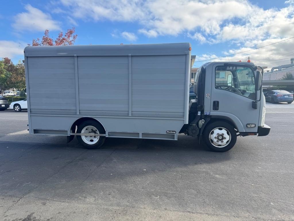 Isuzu NQR  2017
