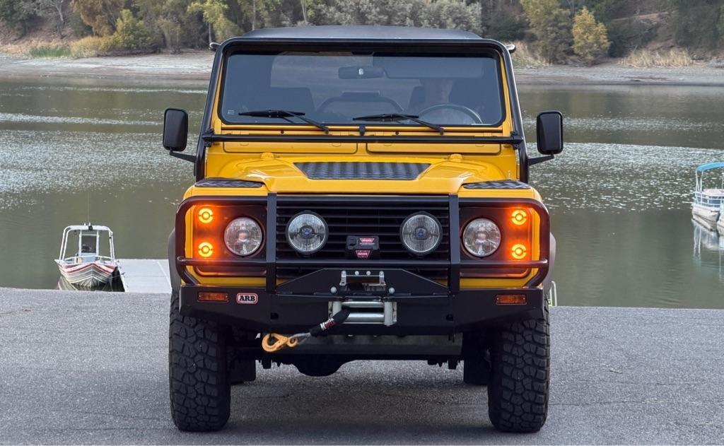 Land Rover Defender 90  1994
