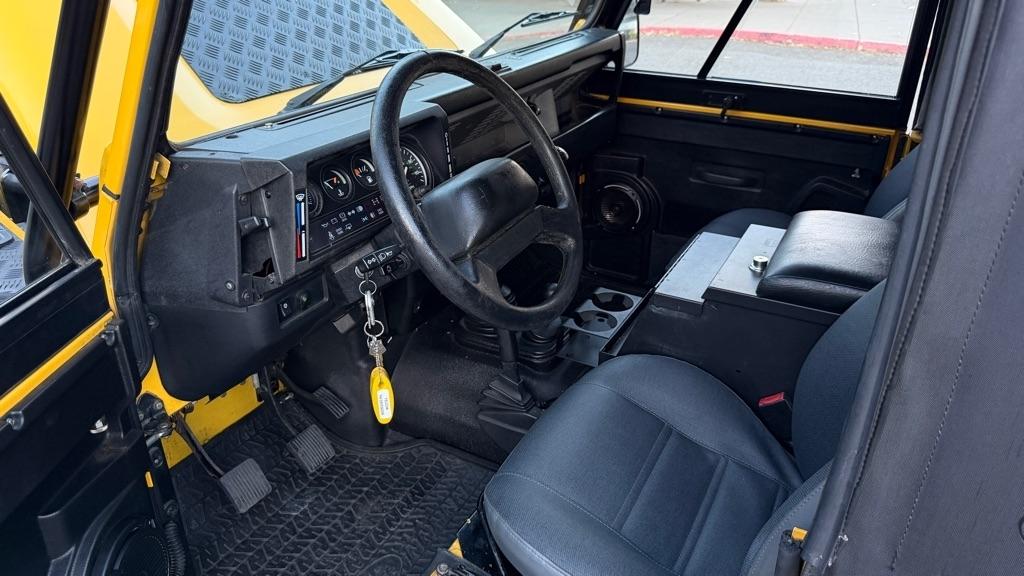 Land Rover Defender 90  1994