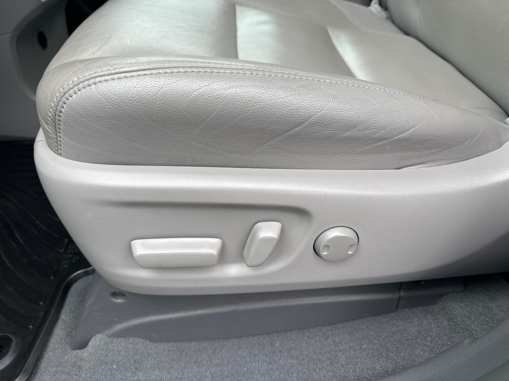 Toyota Sienna XLE Auto Access Seat FWD 7-Passenger (Natl) 2019