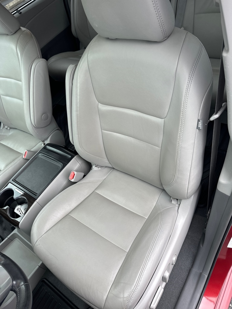 Toyota Sienna XLE Auto Access Seat FWD 7-Passenger (Natl) 2019