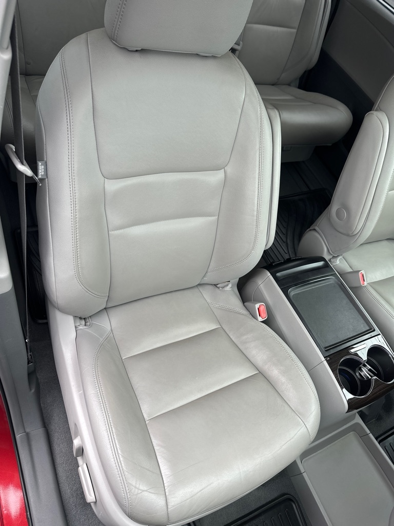 Toyota Sienna XLE Auto Access Seat FWD 7-Passenger (Natl) 2019