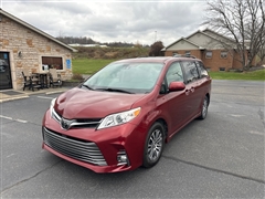 2019 Toyota Sienna 