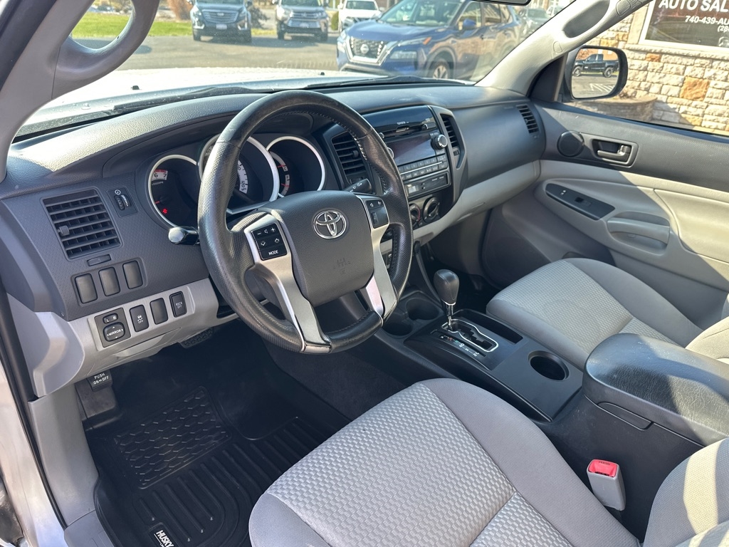 Toyota Tacoma 4WD Double Cab V6 MT (Natl) 2012