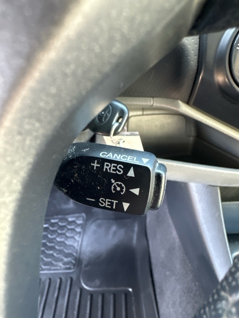 Toyota Tacoma 4WD Double Cab V6 MT (Natl) 2012