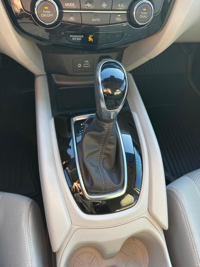 Nissan Rogue Sport AWD SV 2022