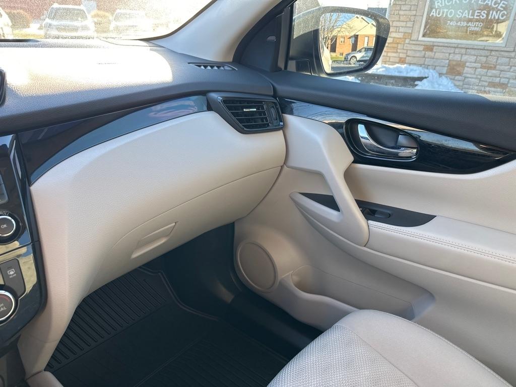 Nissan Rogue Sport AWD SV 2022