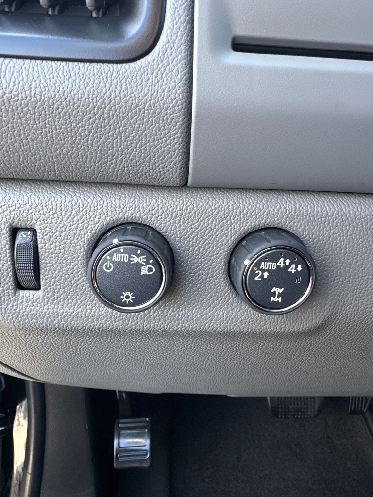 GMC Canyon 4WD Ext Cab 128" Elevation Standard 2022