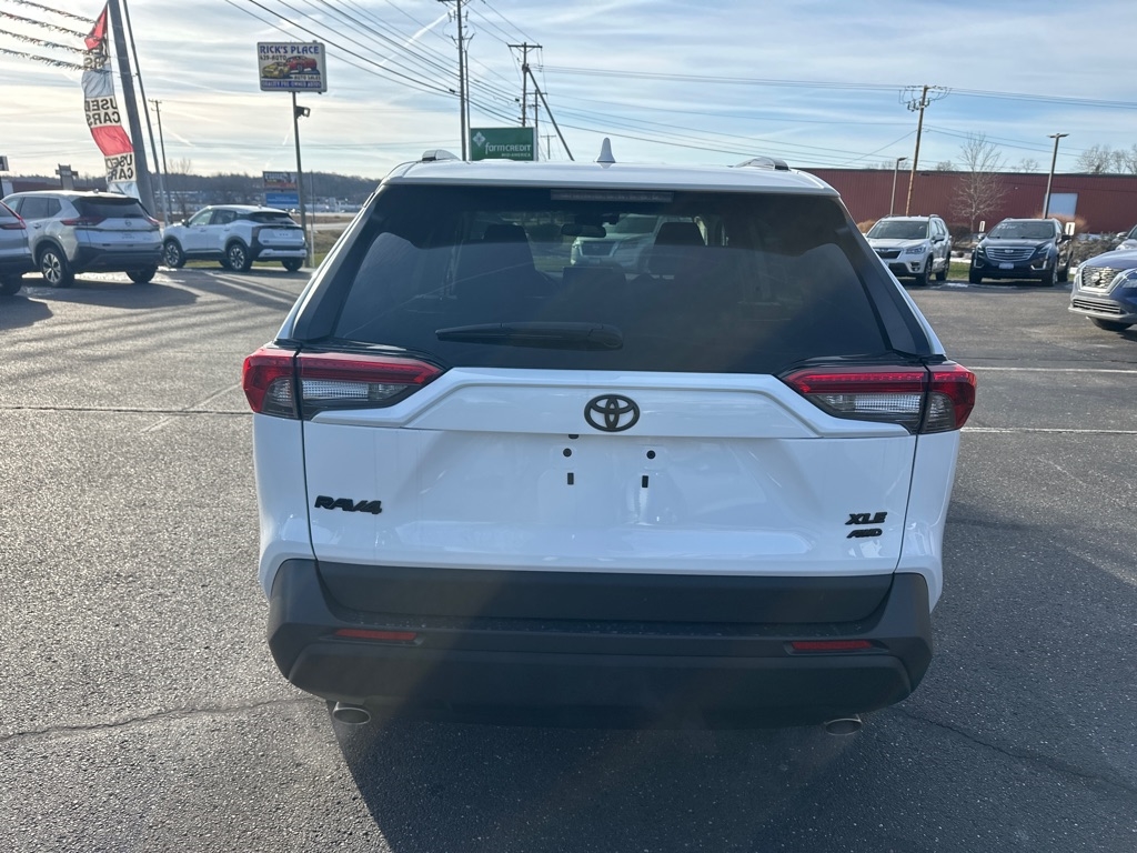 Toyota RAV4 XLE AWD (Natl) 2022