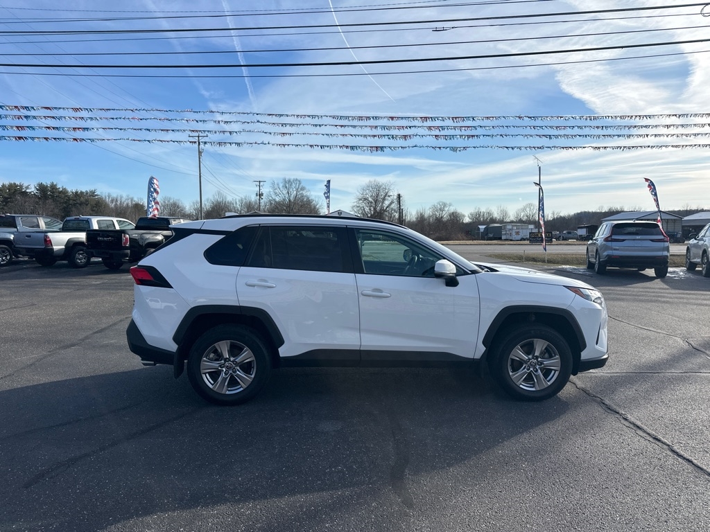Toyota RAV4 XLE AWD (Natl) 2022