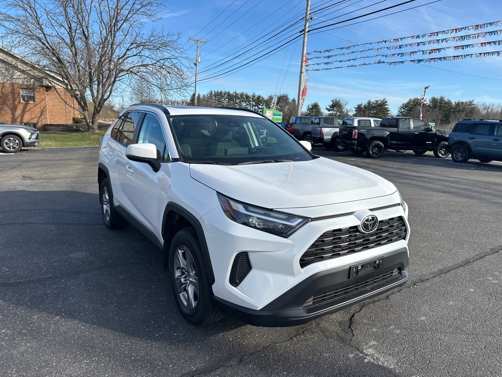 Toyota RAV4 XLE AWD (Natl) 2022
