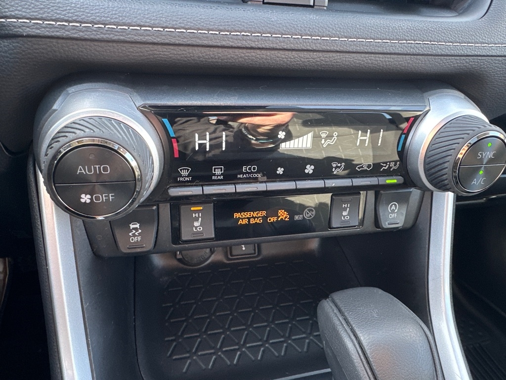 Toyota RAV4 XLE AWD (Natl) 2022