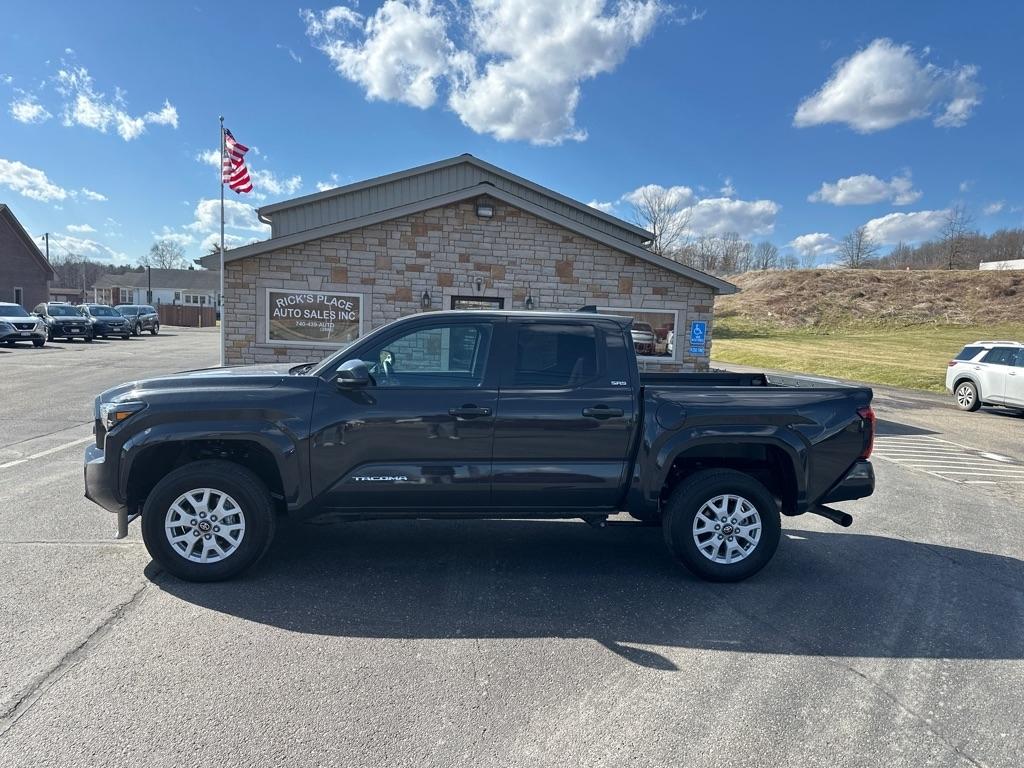 Toyota Tacoma 4WD SR5 Double Cab 5' Bed V6 AT (Natl) 2025
