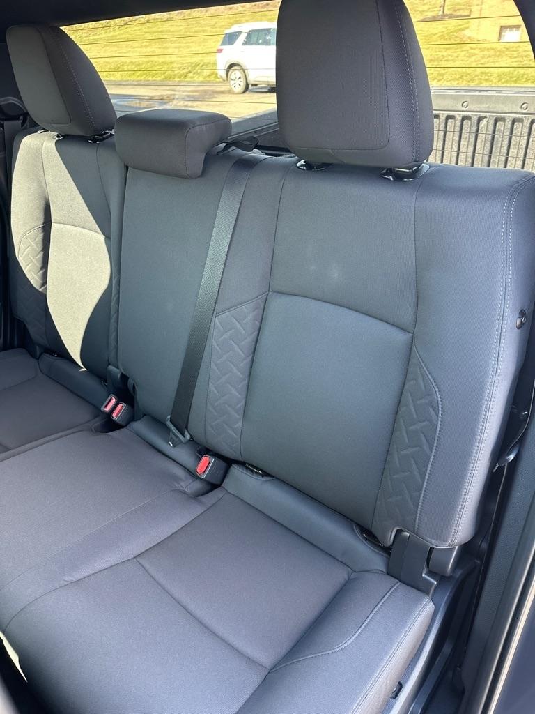 Toyota Tacoma 4WD SR5 Double Cab 5' Bed V6 AT (Natl) 2025