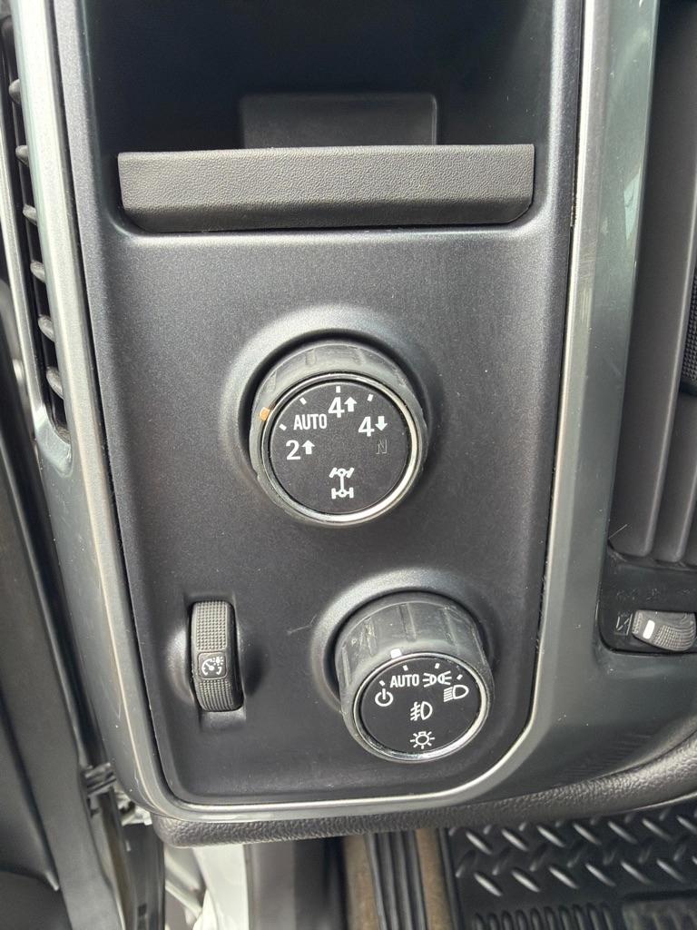 Chevrolet Silverado 1500 4WD Crew Cab 143.5" LTZ w/1LZ 2014