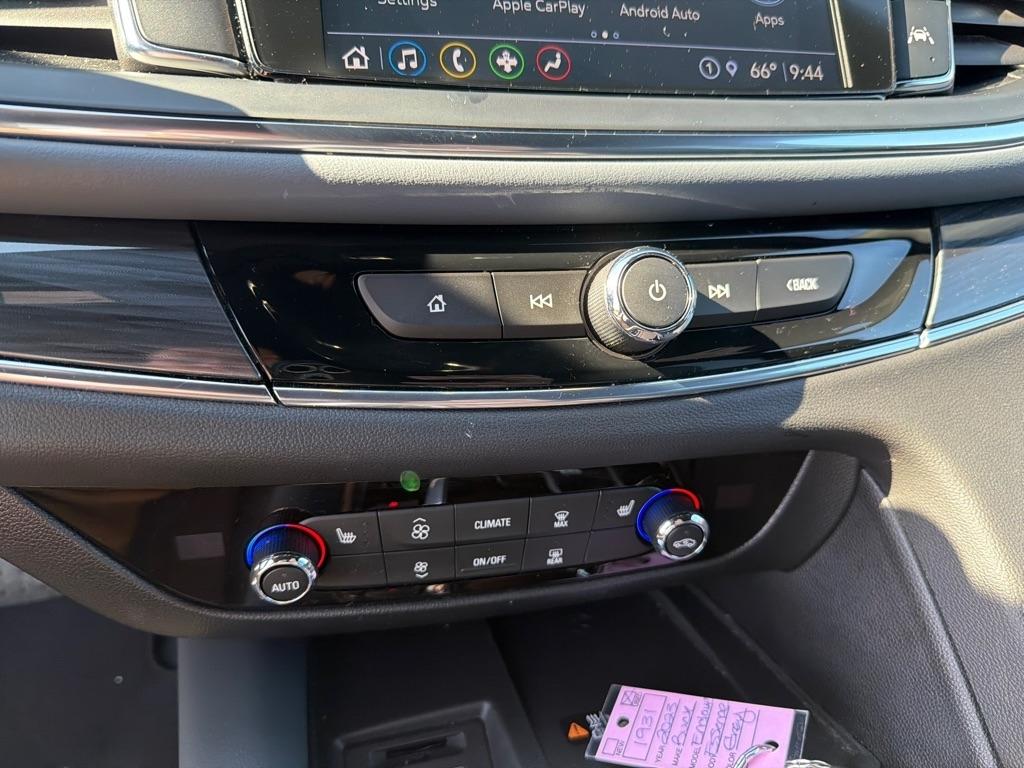 Buick Enclave AWD 4dr Essence 2023