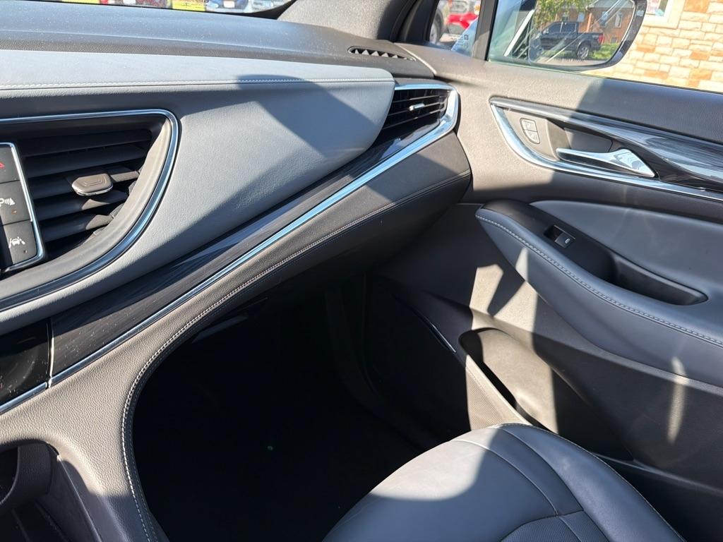 Buick Enclave AWD 4dr Essence 2023