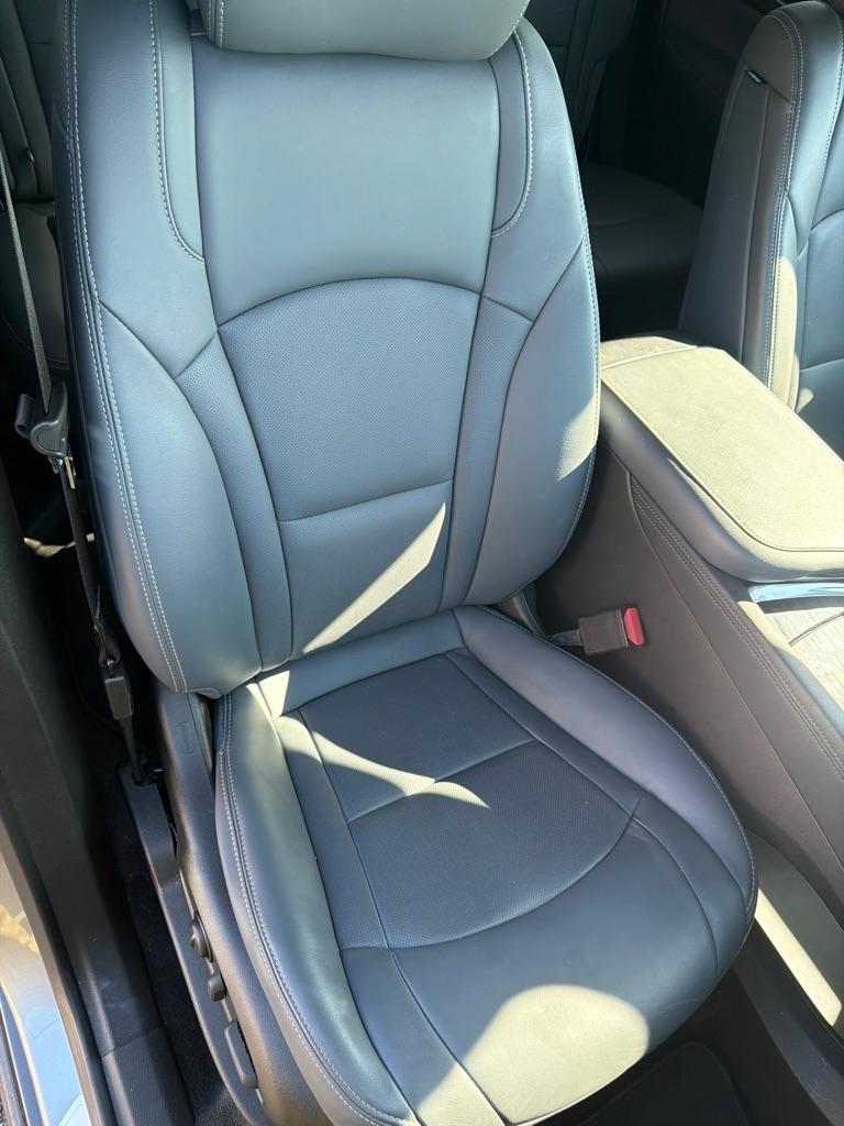 Buick Enclave AWD 4dr Essence 2023