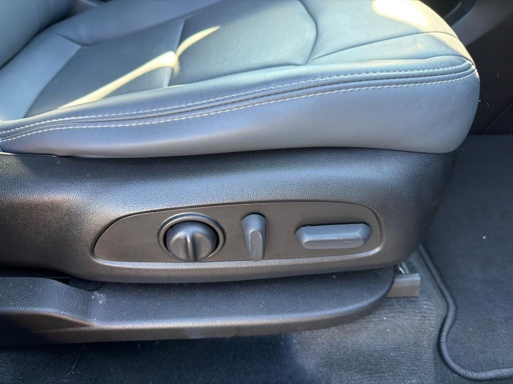 Buick Enclave AWD 4dr Essence 2023