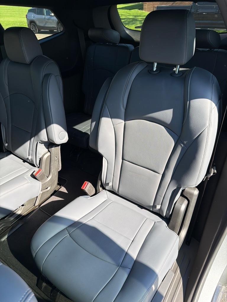 Buick Enclave AWD 4dr Essence 2023