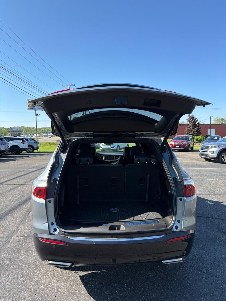 Buick Enclave AWD 4dr Essence 2023