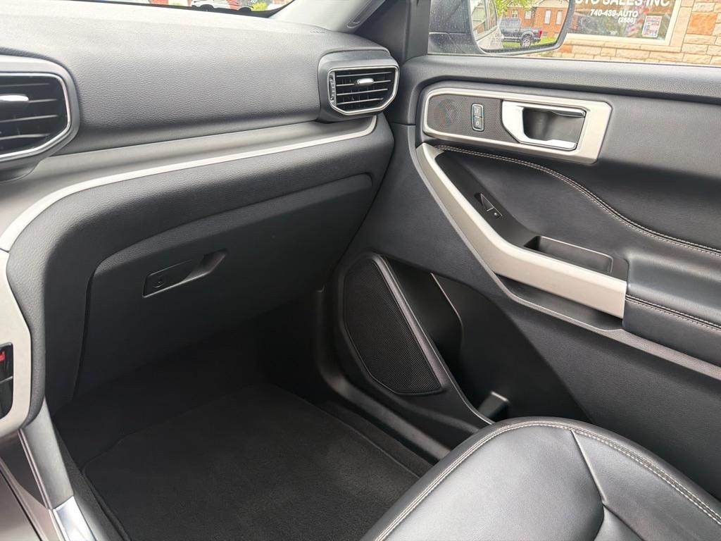 Ford Explorer XLT 4WD 2022