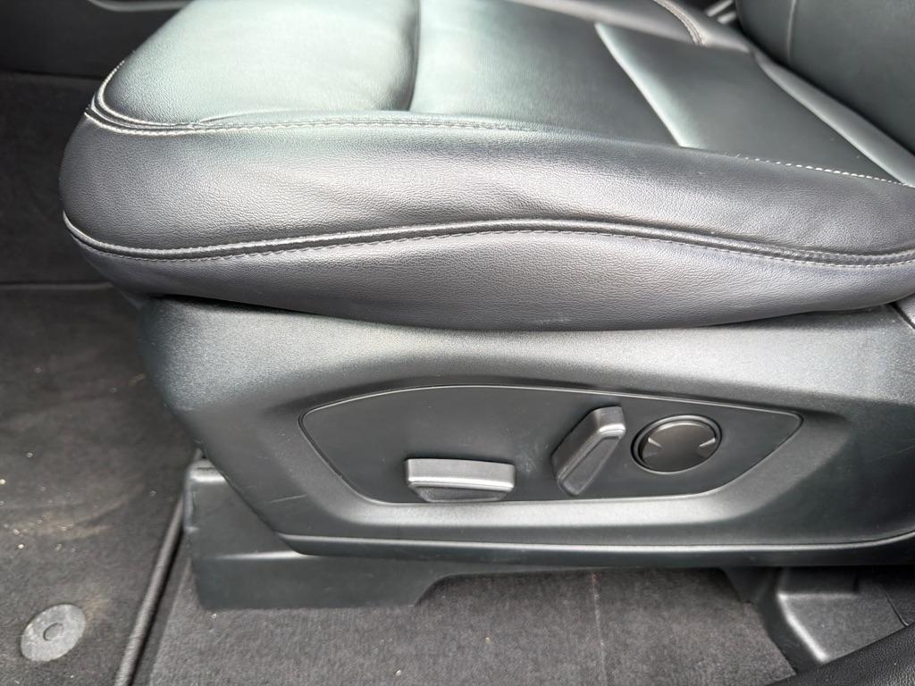 Ford Explorer XLT 4WD 2022