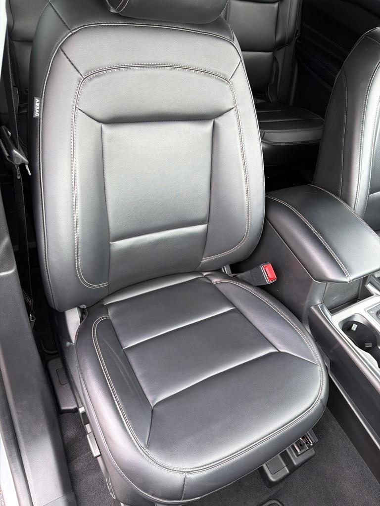 Ford Explorer XLT 4WD 2022