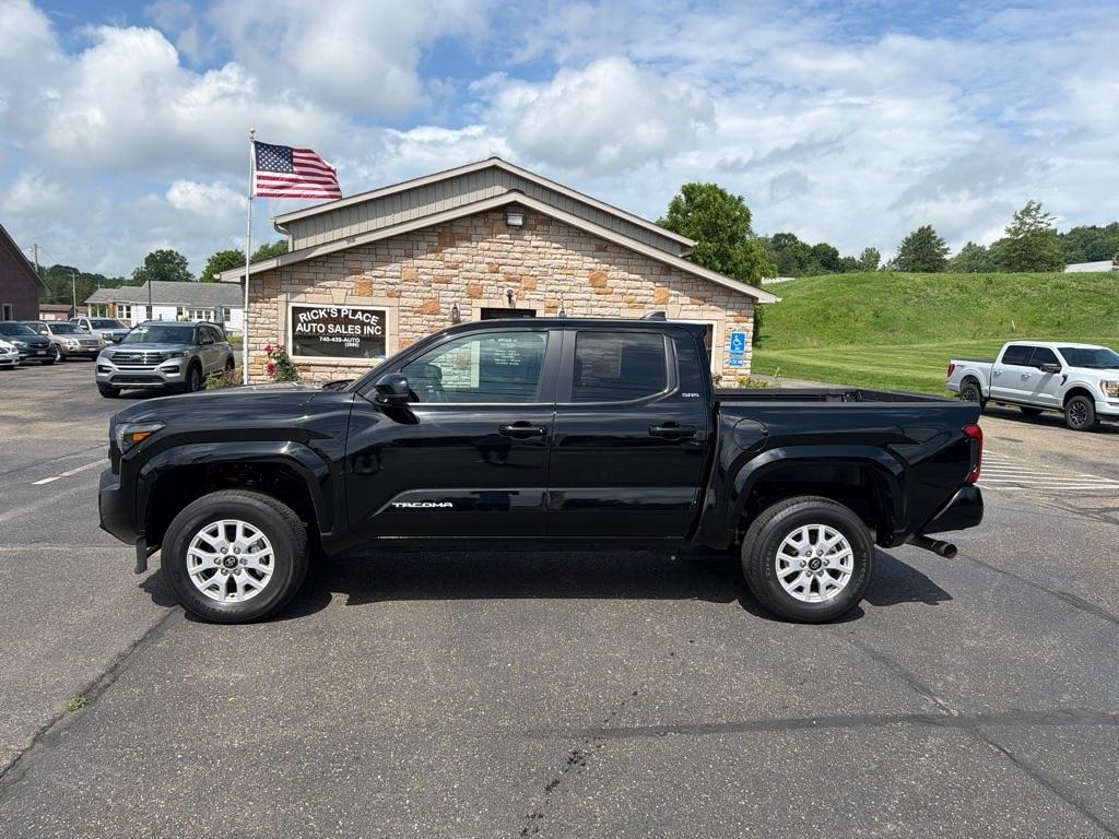 Toyota Tacoma 4WD SR5 Double Cab 5' Bed AT (Natl) 2024