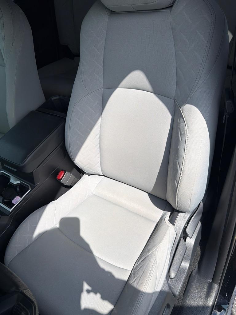 Toyota Tacoma 4WD SR5 Double Cab 5' Bed AT (Natl) 2024