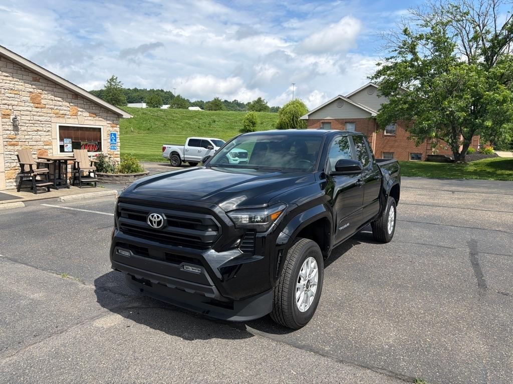 2024 Toyota Tacoma 4WD SR5 Double Cab 5' Bed AT (Natl)