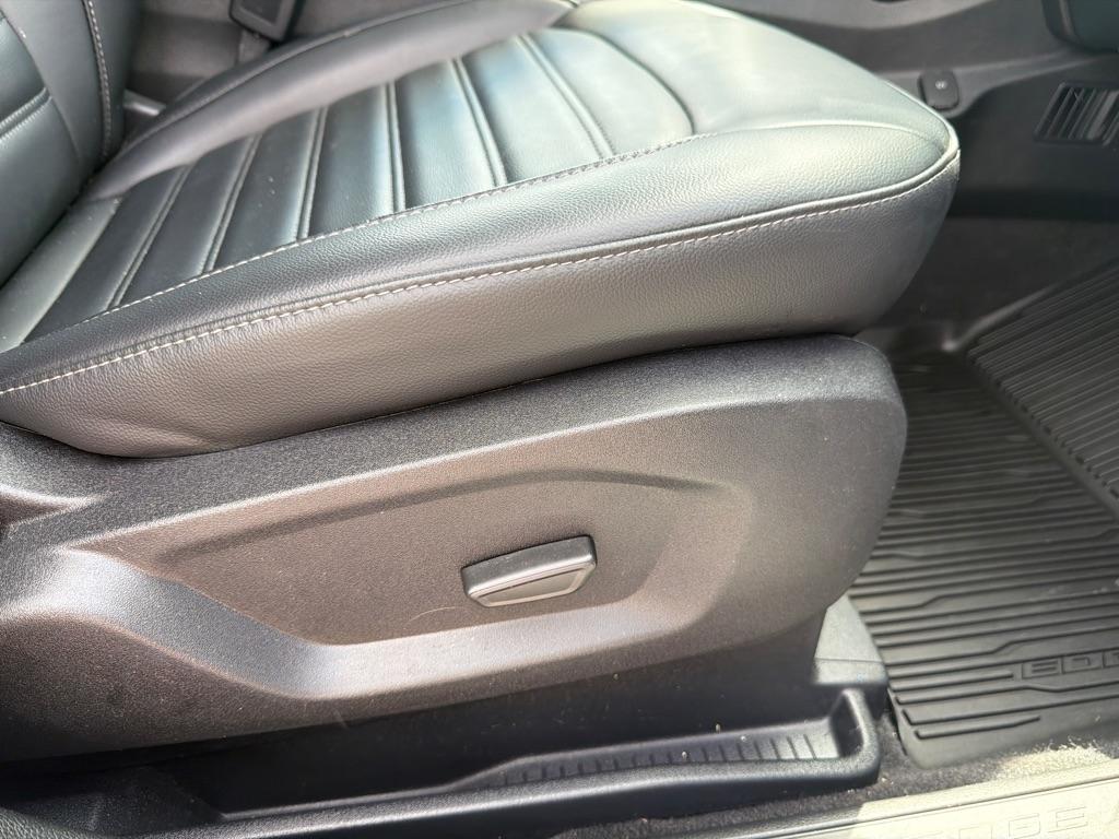 Ford Edge SEL AWD 2024