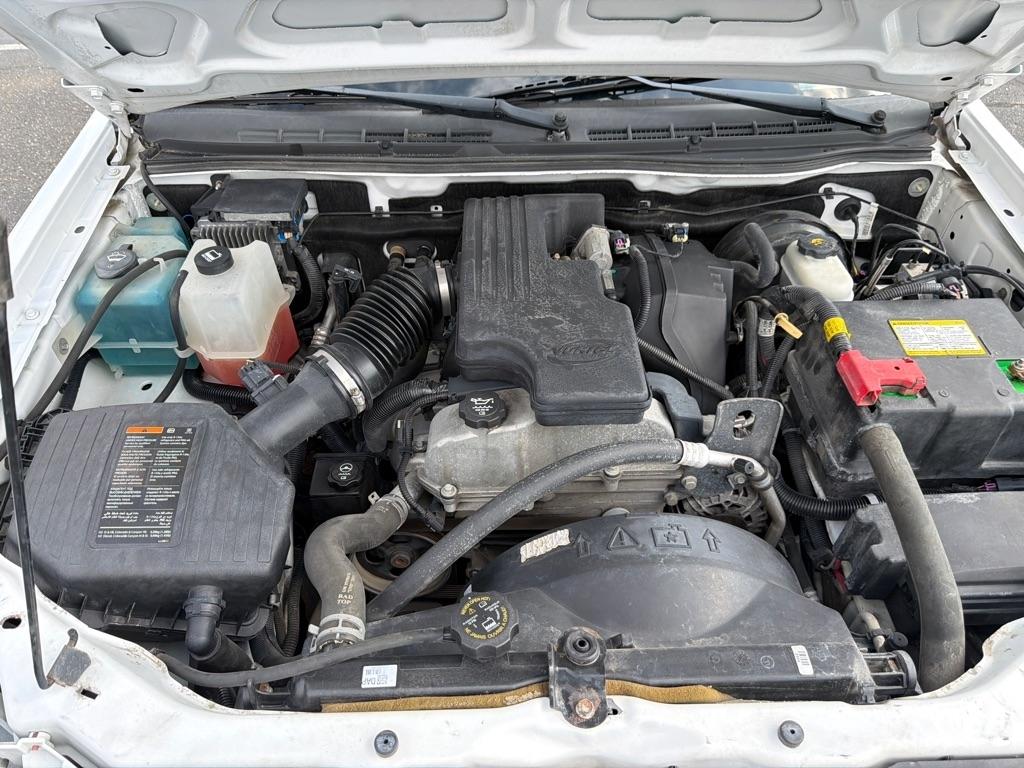 Chevrolet Colorado 2WD Reg Cab 111.2" Work Truck 2011