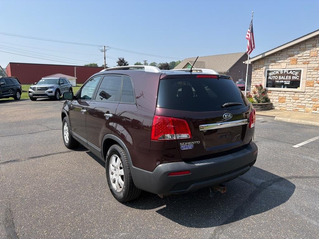Kia Sorento 2WD 4dr I4 LX 2011