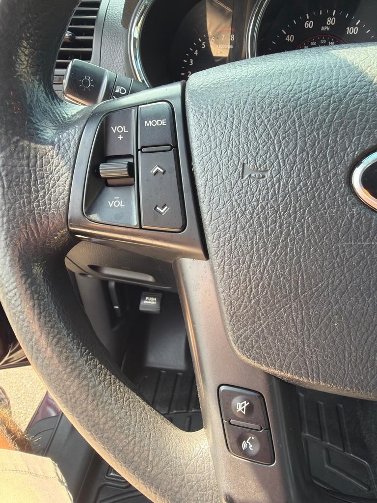Kia Sorento 2WD 4dr I4 LX 2011
